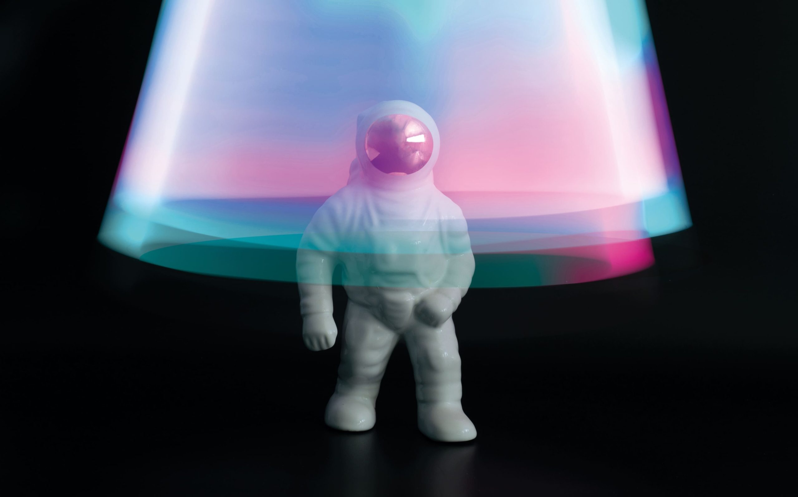 Astronaut symbolizing inspiration, future vision and new perspectives for unlocking innovative thinking, personal growth and transformational change.